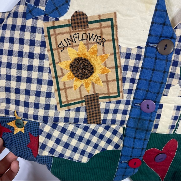 Handcrafted Quilted Sunflower Vest, Similar to a size Large. Good used condition - Picture 3 of 5